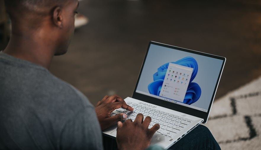 如何在 Windows 10 中取得類似 Windows 11 的工作列