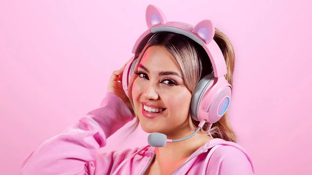 Razer Kraken Kitty V2 Pro 耳机给您的孩子带来惊喜